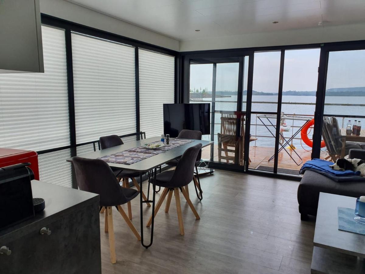 Hausboote Marina Braunsbedra Villa Dış mekan fotoğraf